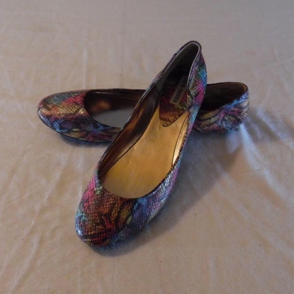 Steve Madden rainbow flats size 14 WMS